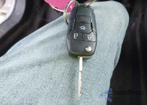 2015 Ford Fusion S z USA, uszkodzony, nr VIN 1FA6P0G7XF5116669